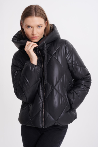 Krótka kurtka pikowana