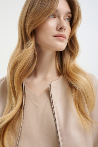 Casualowa kurtka w kolorze kremowym 