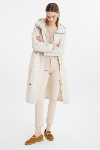 Kremowa kurtka z kapturem