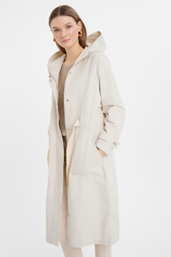 Kremowa kurtka z kapturem