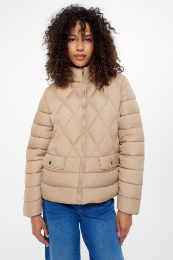 Dopasowana beżowa kurtka z pikowaniem