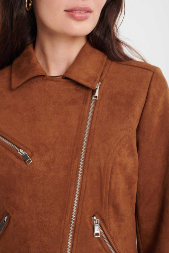 Zamszowa ramoneska z asymetrycznym zamkiem