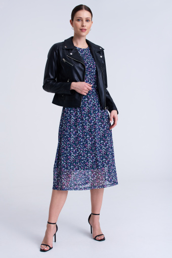 Klasyczna czarna ramoneska