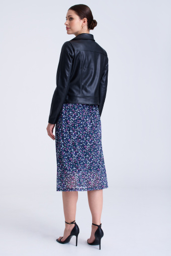 Klasyczna czarna ramoneska