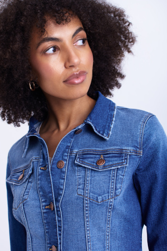 Dopasowana kurtka jeansowa, niebieska