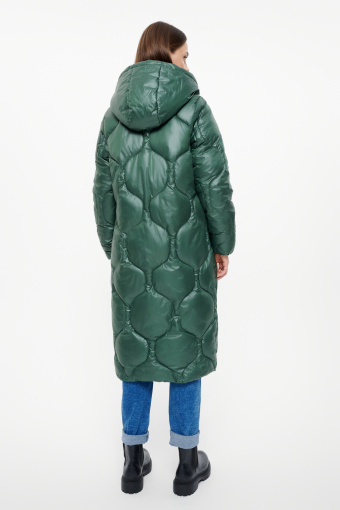 Kurtka w kolorze ciemnej zieleni pikowana