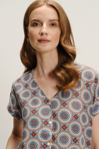 Luźna bluzka z etnicznym printem