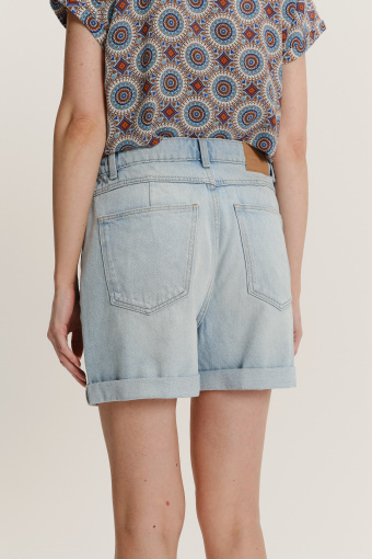 Niebieskie denimowe szorty  Niebieskie denimowe szorty