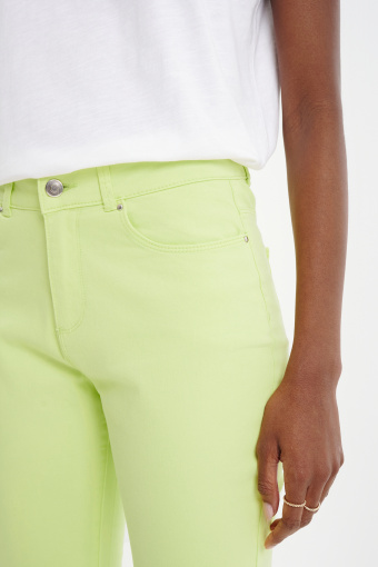 Pastelowe spodnie 3/4