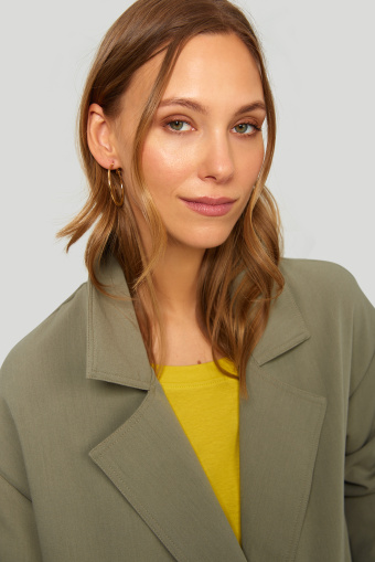 Płaszcz o luźnym kroju