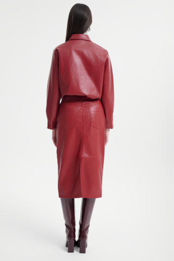 Ołówkowa spódnica w kolorze bordo