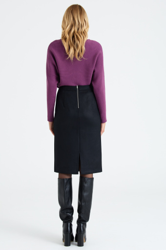 Czarna spódnica ołówkowa, długość midi