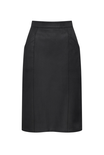 Czarna spódnica ołówkowa, długość midi