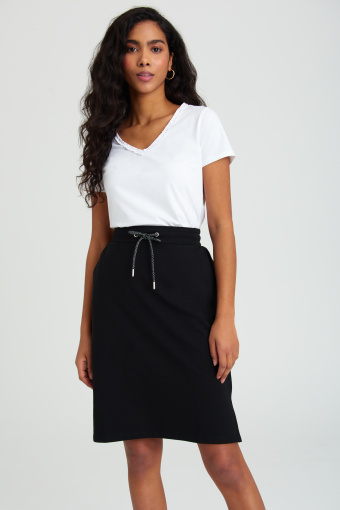 Czarna spódnica