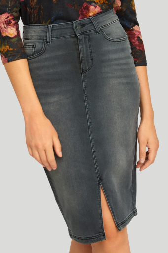 Ołówkowa, jeansowa spódnica w grafitowym kolorze