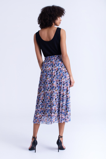 Błękitna spódnica midi, nadruk typu łączka