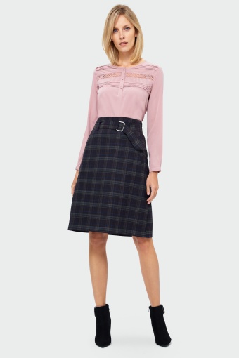 Spódnica w formie trapezu w kratę