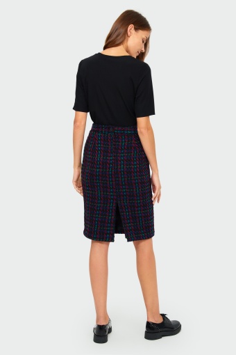 Ciepła ołówkowa spódnica