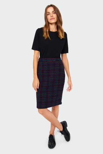 Ciepła ołówkowa spódnica