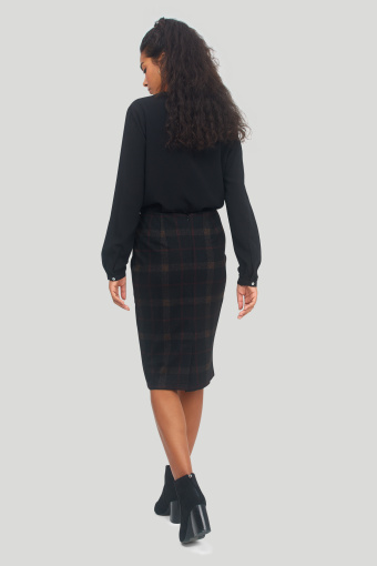Klasyczna, czarna spódnica z nadrukiem w kratę Klasyczna, czarna spódnica z nadrukiem w kratę