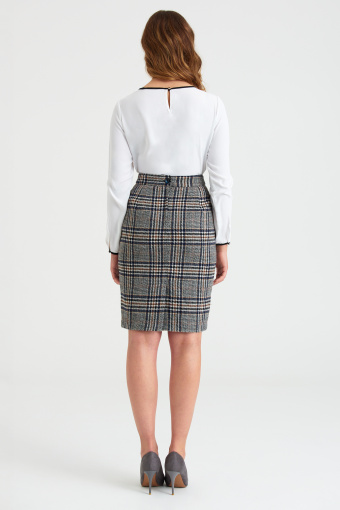 Ciepła ołówkowa spódnica