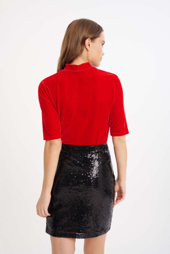 Cekinowa spódnica mini