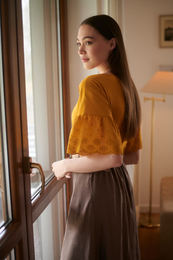 Brązowa spódnica z dodatkiem lnu, midi