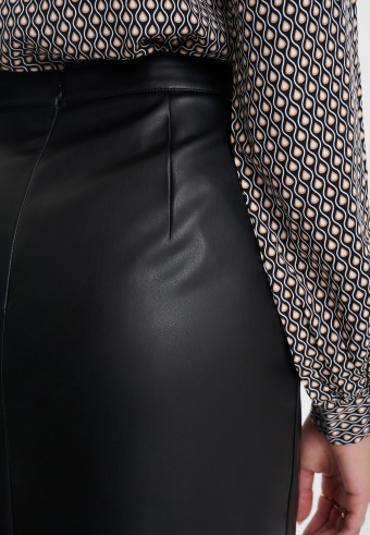Czarna spódnica z eko skóry Czarna spódnica z eko skóry