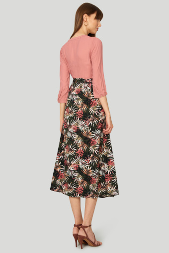 Wiskozowa spódnica z nadrukiem Wiskozowa spódnica z nadrukiem