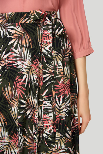 Wiskozowa spódnica z nadrukiem Wiskozowa spódnica z nadrukiem