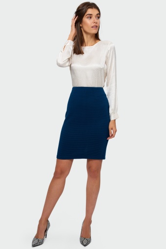 Dopasowana spódnica dzianinowa