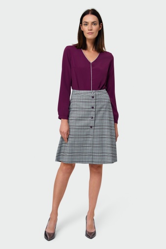 Spódnica w formie trapezu w kratę