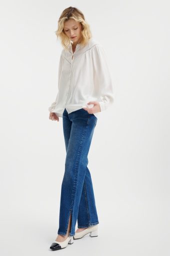 Granatowe jeansy straight leg z rozcięciami