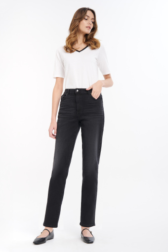 Czarne spodnie jeansowe