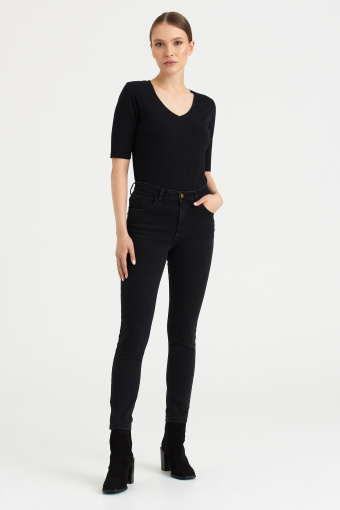 Czarne jeansy skinny push up