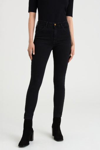 Czarne jeansy skinny push up