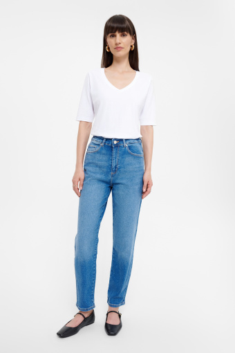 Stylowe spodnie jeansowe o kroju mom