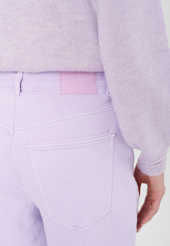 Liliowe spodnie jeansowe 