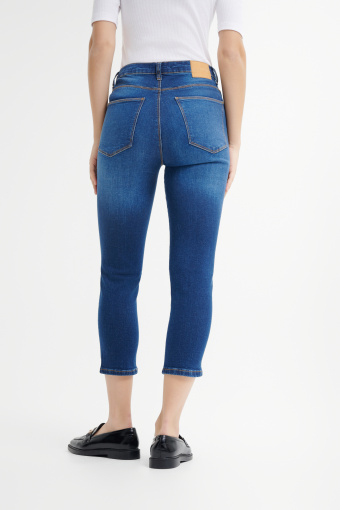 Spodnie typu skinny z ciemnego denimu 