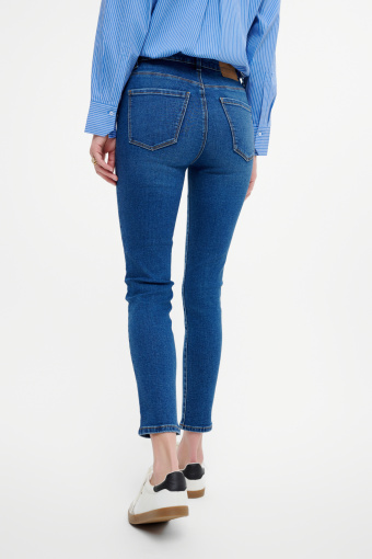 Spodnie jeansowe typu slim niebieskie Spodnie jeansowe typu slim niebieskie