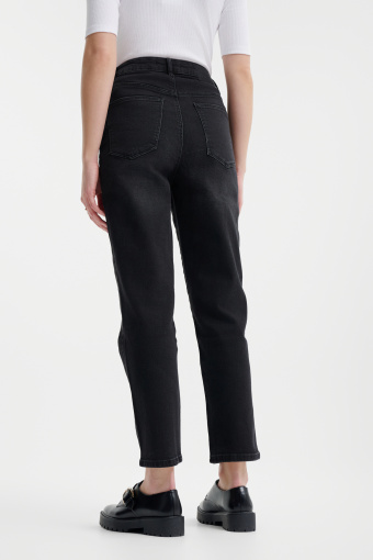 Czarne spodnie jeansowe typu mom fit Czarne spodnie jeansowe typu mom fit