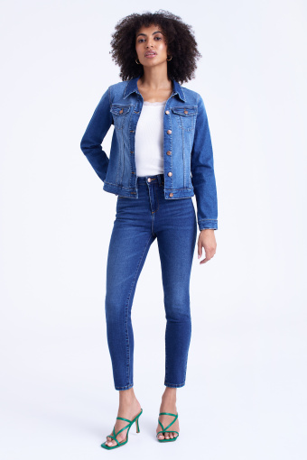 Niebieskie jeansy slim fit