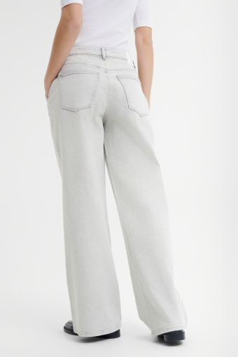 Szare spodnie jeansowe wide leg  Szare spodnie jeansowe wide leg