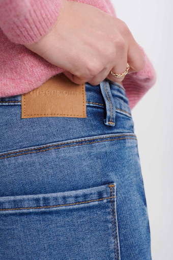 Niebieskie jeansy slim fit, wysoki stan