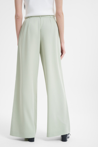 Eleganckie spodnie z szeroką nogawką w kolorze miętowym  Eleganckie spodnie z szeroką nogawką w kolorze miętowym