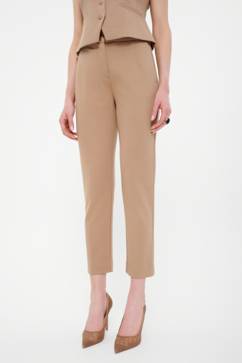 Klasyczne beżowe cygaretki