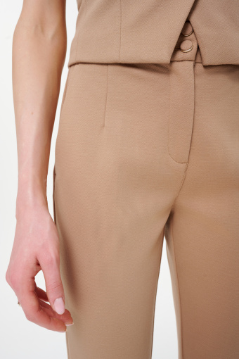 Klasyczne beżowe cygaretki