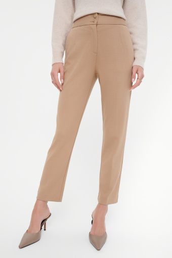 Klasyczne beżowe cygaretki