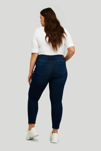 Elastyczne, granatowe jeansy o kroju slim-fit Elastyczne, granatowe jeansy o kroju slim-fit