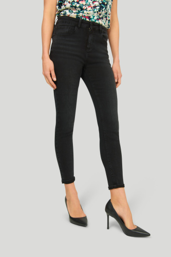 Stylowe jeansy w szarym kolorze, fason slim-fit